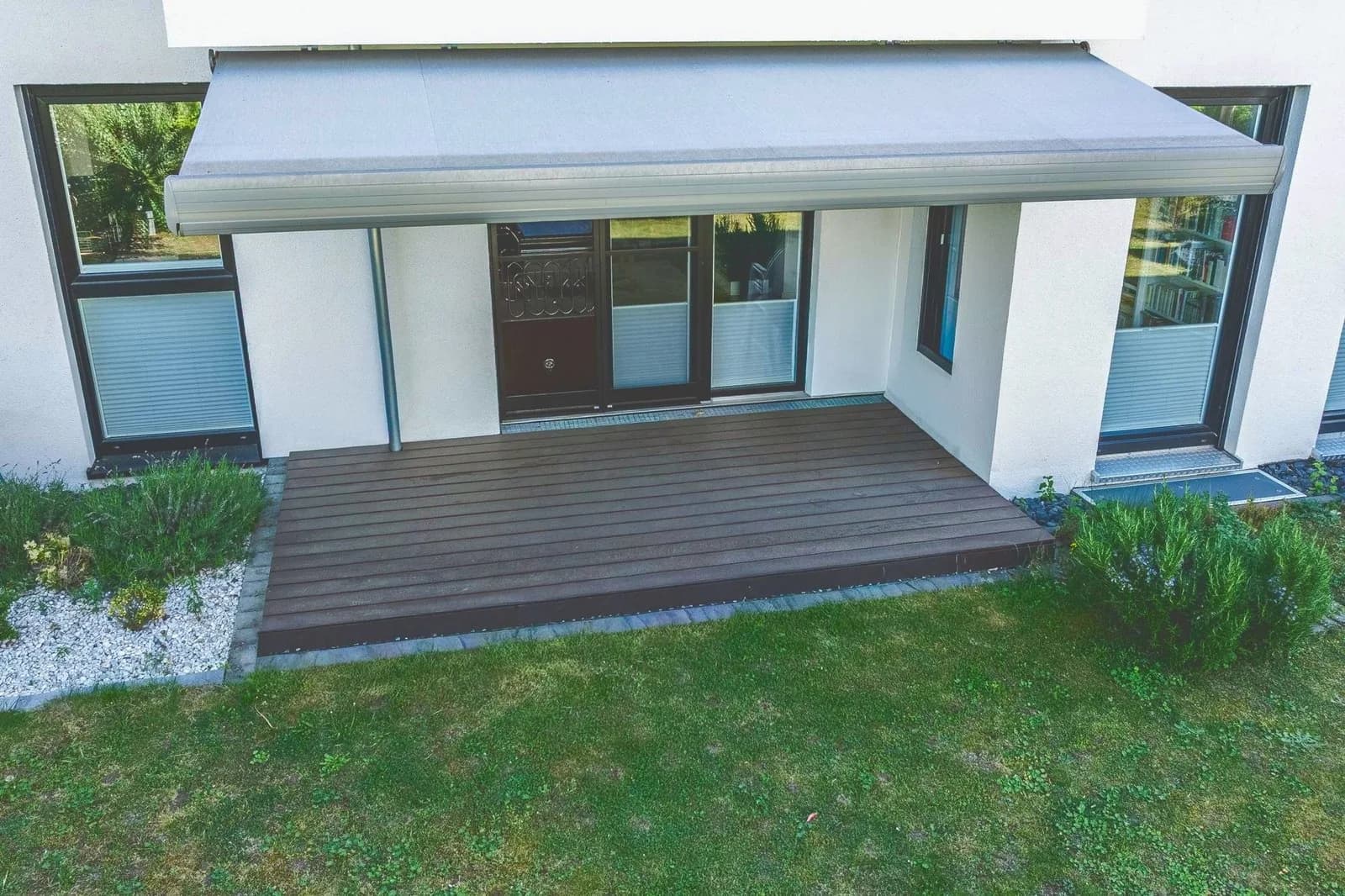 Gartenwohnung mit eigener Terrasse